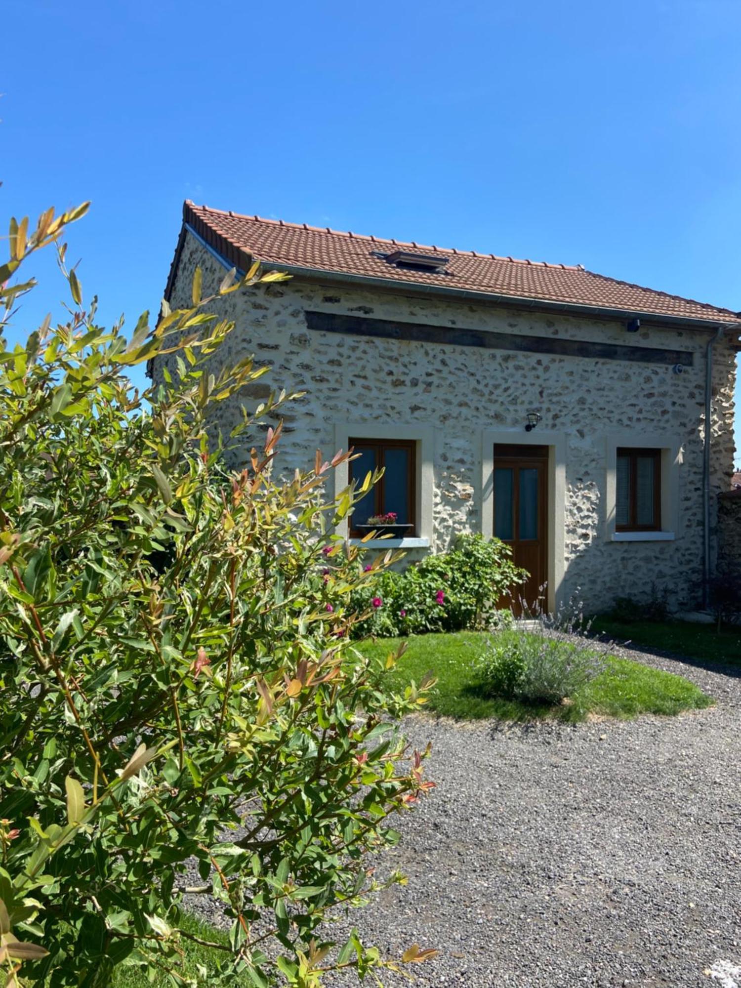 Villa La Petite Maison Dans La Brie à Guérard Extérieur photo